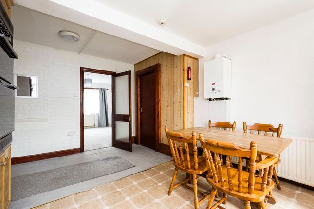 11, Goldsmith Avenue, London photo 4