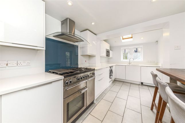 Terraced house for sale in Mauritius Road, Greenwich