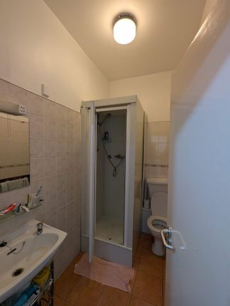 355, Camden Road, London photo 4