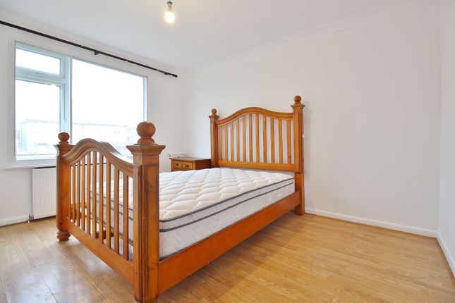 Semi-detached house to rent in Spring Grove Road, Hounslow