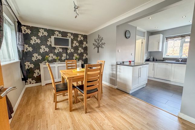 1, Barnwell Drive, Hockley photo 2