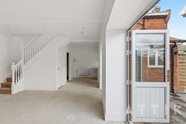 5b, Shelfanger Road, Diss photo 2