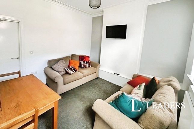 Room 1, 8, Egerton Street, Staffordshire photo 3