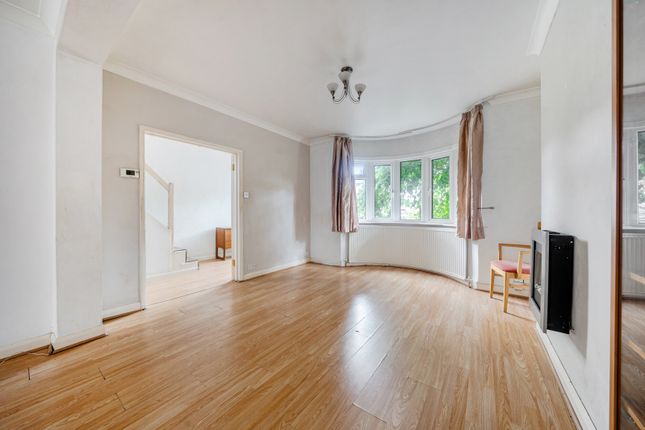 153, Wricklemarsh Road, London photo 3