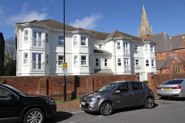 Flat for sale in Hardwick Road, Eastbourne