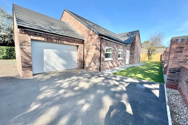 Thumbnail Detached house to rent in Humberston Avenue, Humberston, Grimsby