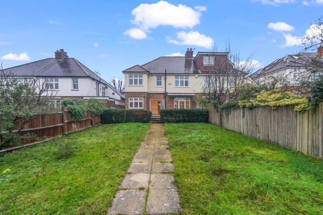 27 Rosebery Avenue, New Malden photo 4