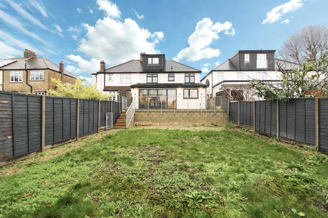81, Demesne Road, Wallington photo 3