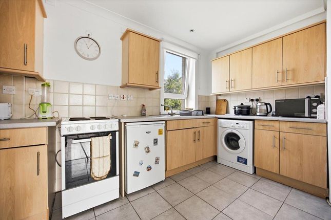 95C, Langmuirhead Road, Glasgow photo 4
