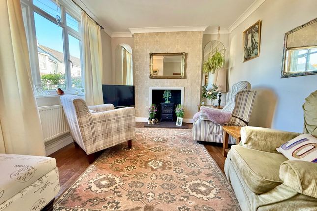 23, Clevis Hill, Porthcawl photo 3