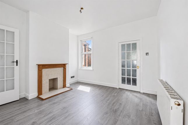 93, Granville Avenue, Nottingham photo 3