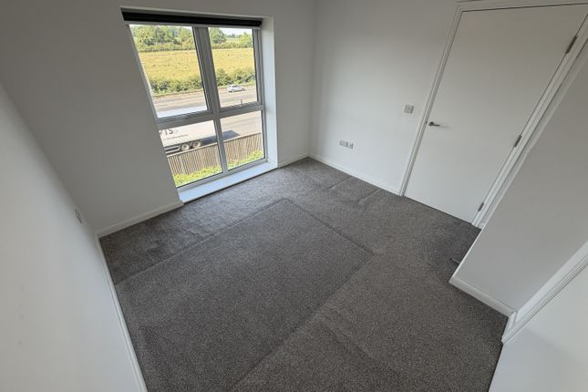 Apartment, Luton photo 3