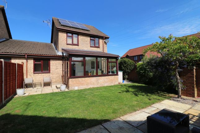 53 Malvern Gardens, Southampton photo 4