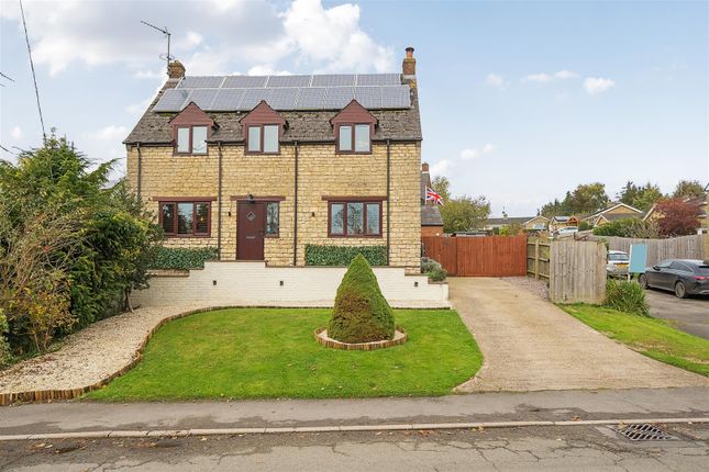 4-bed house on 1, Wappenham Road, Helmdon, £500,000