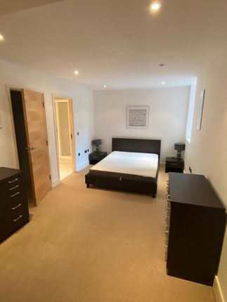 Apartment 209, 31 Cavendish House, Monck Street, London photo 3