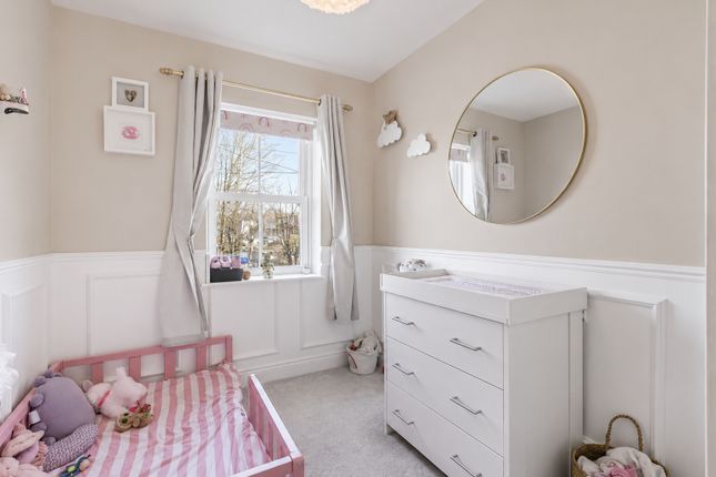 2, Accommodation Road, Barnet photo 3
