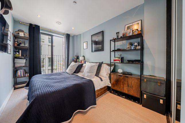 Apartment 71, 70, York Road, London photo 3