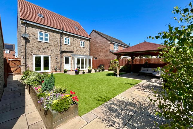 23, Badgers Holt, Doncaster photo 2