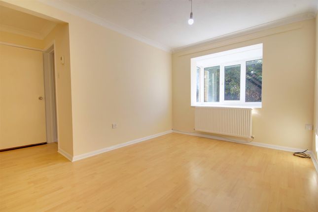 40, Orwell Close, St. Ives photo 4