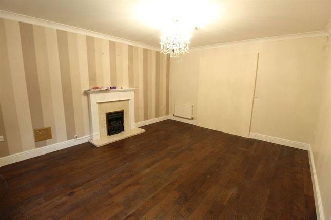 Room to rent in Dove Close, Chafford Hundred, Grays