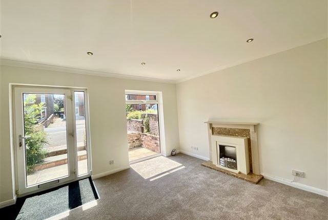 69, Ringwood Road Brimington, Chesterfield photo 4