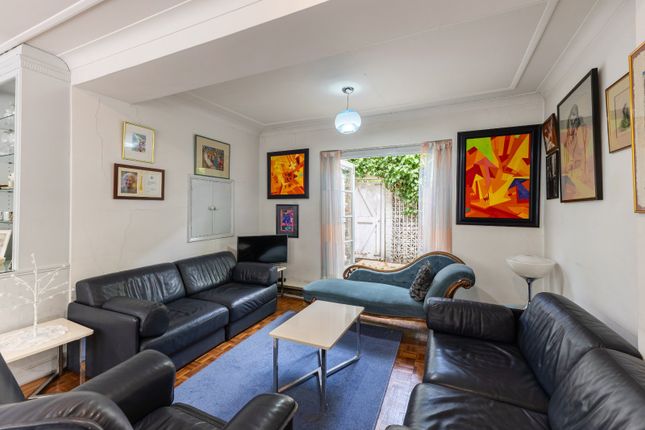 3, Regal Lane, London photo 4