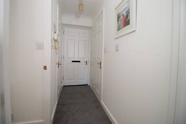 11, West Avenue, Filey photo 2