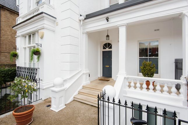 Flat for sale in Melrose Road, Wandsworth