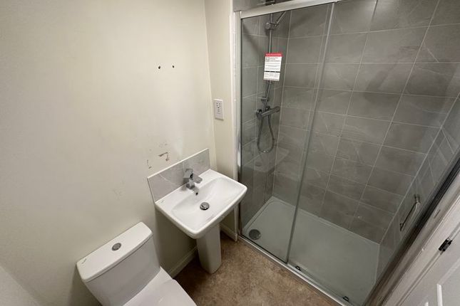 5, Stratford Drive, Knowsley photo 3