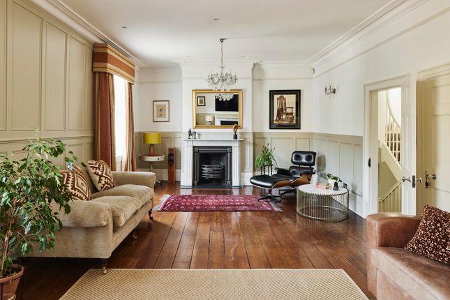 Thumbnail Terraced house for sale in Royal Hill, London
