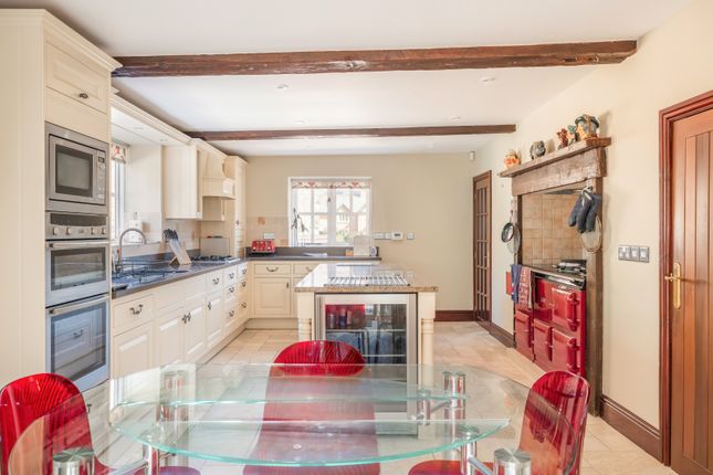 The Farmhouse, Chestnut Farm,, Church Road, Blandford Forum photo 4