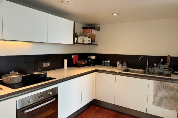 Flat to rent in West Tower, Liverpool