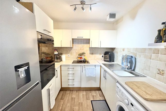 Flat 18, Hamilton Court,, Hinderton Road, Cheshire photo 2