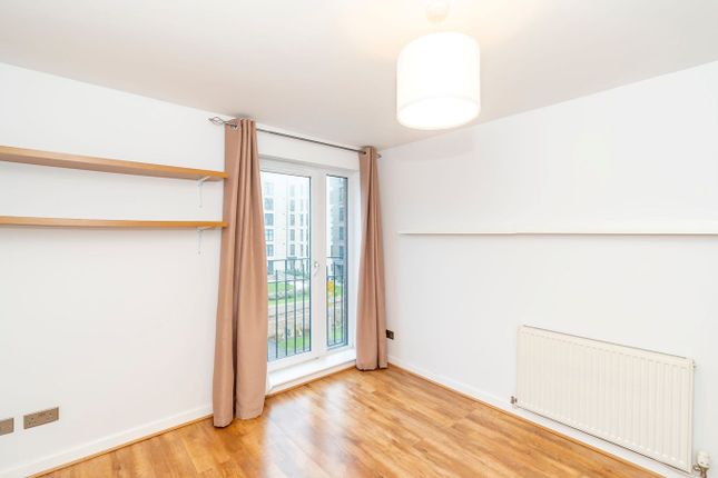 Flat for sale in Salamander Court, Edinburgh