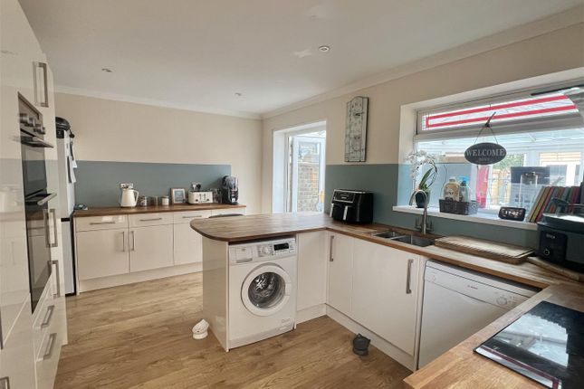 101, Longpark Way, St. Austell photo 4