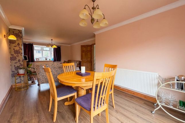22 Reedings Close, Grantham photo 4
