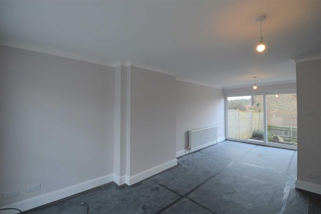 4, Western Gardens, Crowborough photo 2
