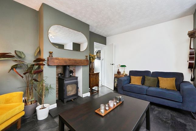 19, Landseer Mount, Leeds photo 4