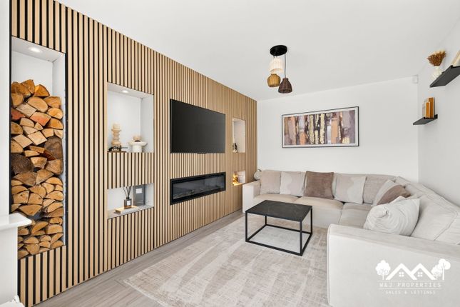 3, Fusilier Way, Darwen photo 4