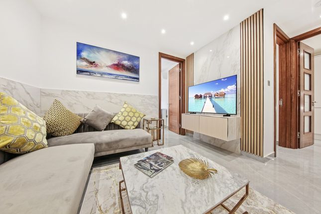 Flat 15, Cumberland Court, 7-13, Great Cumberland Place, London photo 4