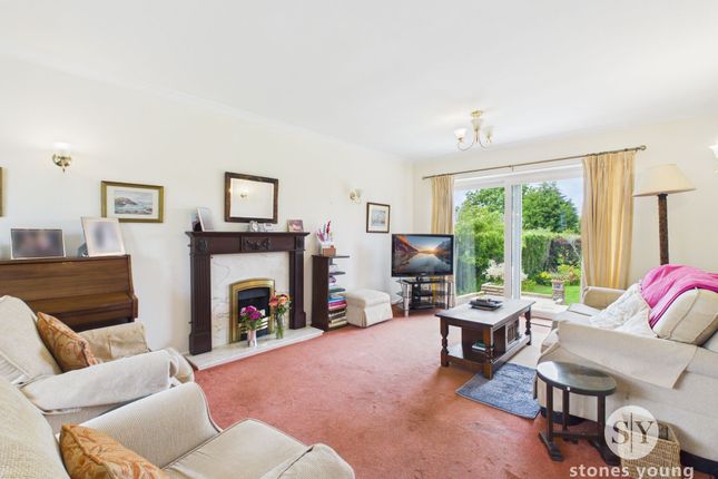 50 Columbia Way, Blackburn photo 2