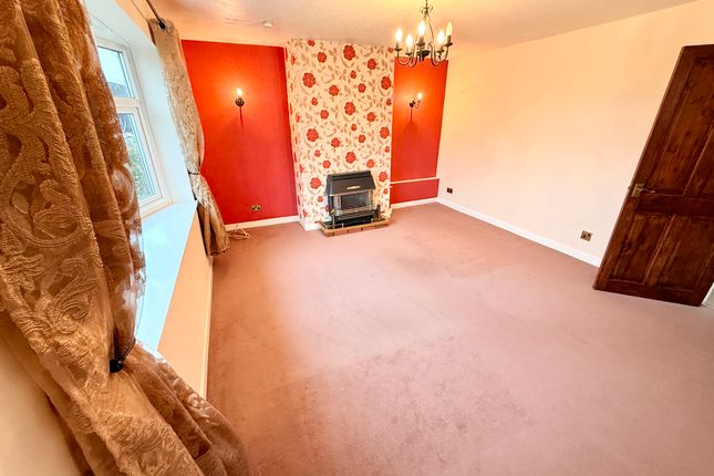 24, Oakleigh Close, WELLINGBOROUGH photo 5