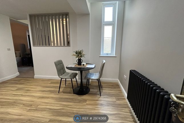 Studio  A High St, Rushden photo 5