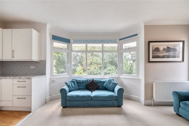 132B,, Ringwood Road, Dorset photo 3