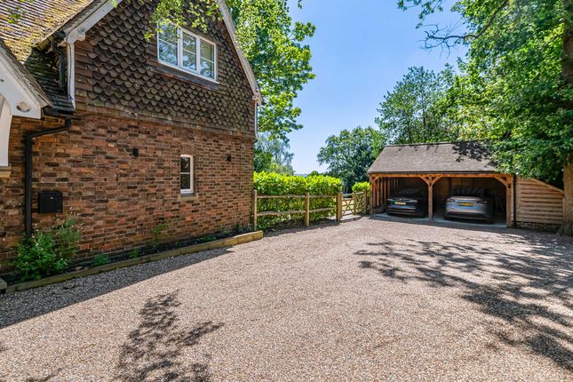 Lewins Lodge, Main Road, Edenbridge photo 4