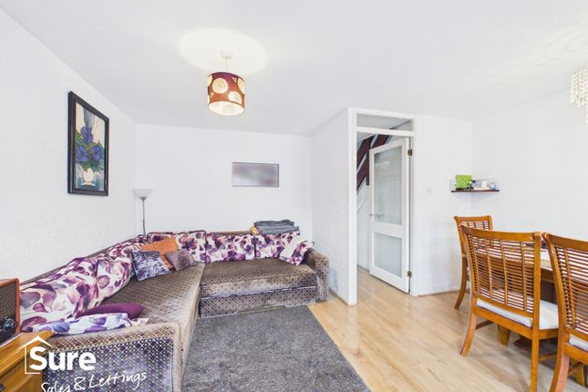4, Stradbrook Close, Harrow photo 4