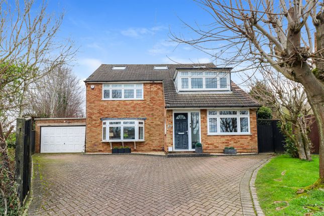 Thumbnail Detached house for sale in Little How Croft, Abbots Langley