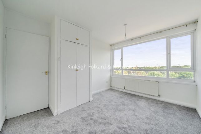 Flat 179, Elgar Lodge,, Fair Acres, Bromley photo 3