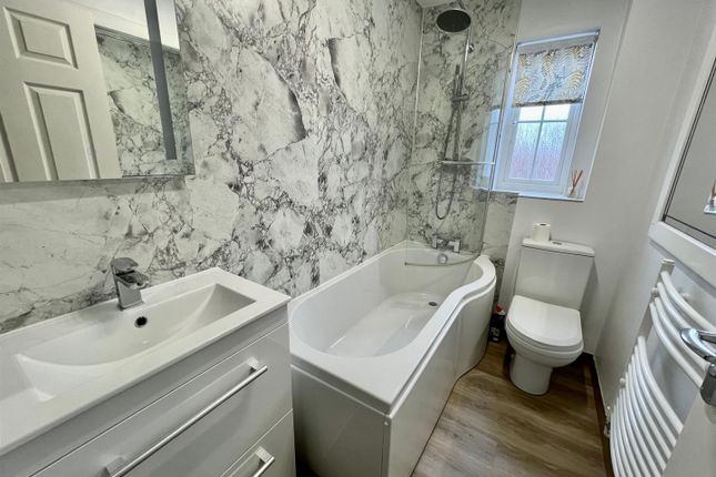 7, Knighton Close, Peterborough photo 2
