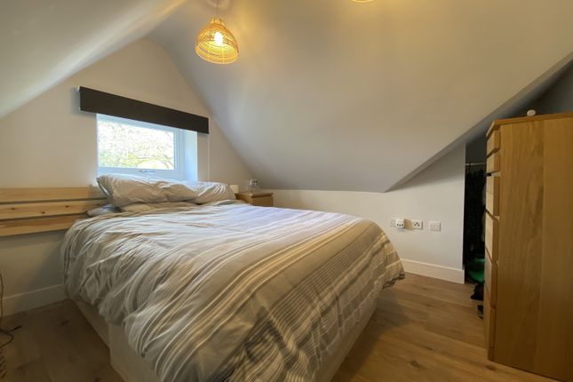 Flat 2, 68, Talygarn Street, Cardiff photo 3